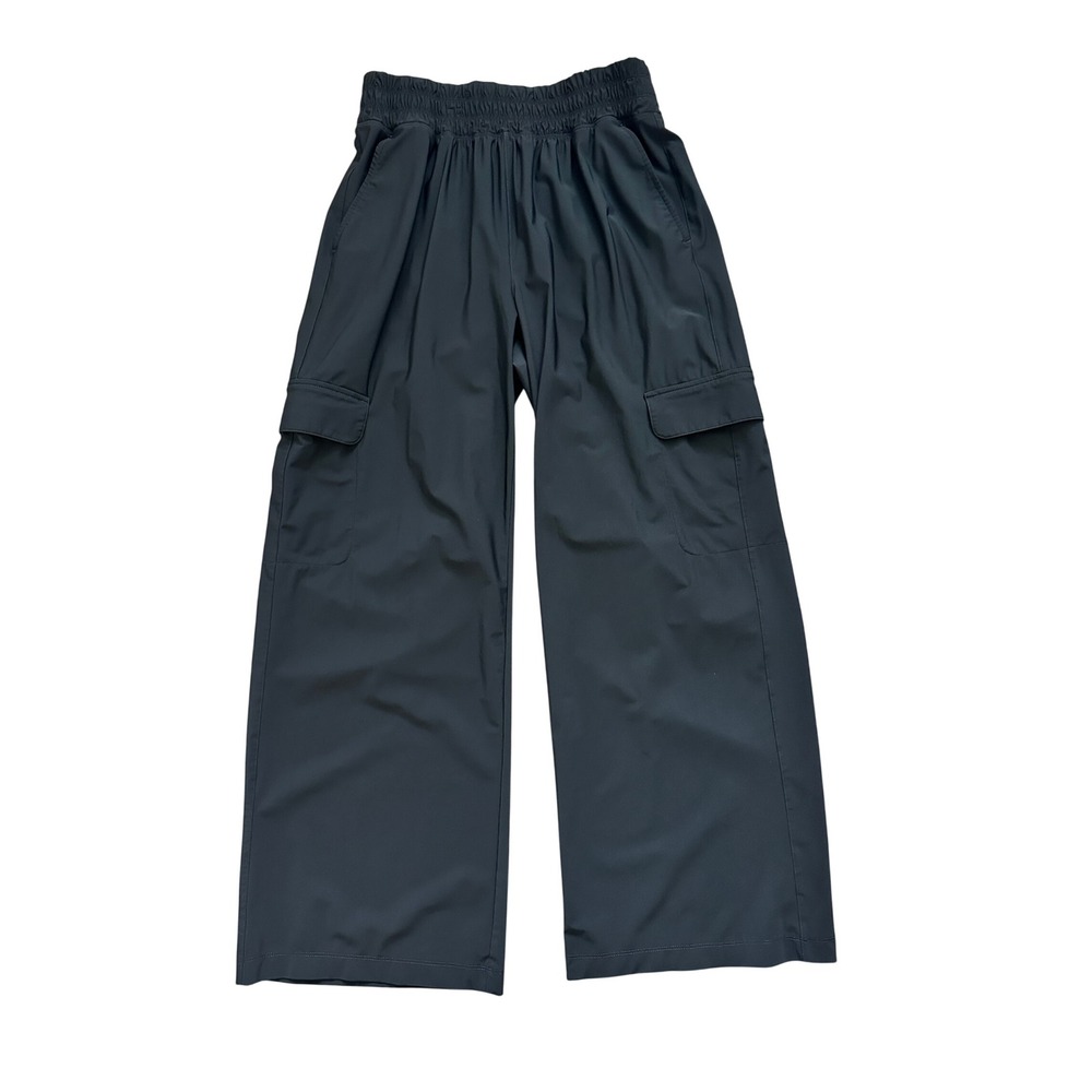 Old Navy Go-Dry SleekTech Cargo Pants Pull On Wide Leg Smocked Waist Quick Dry M